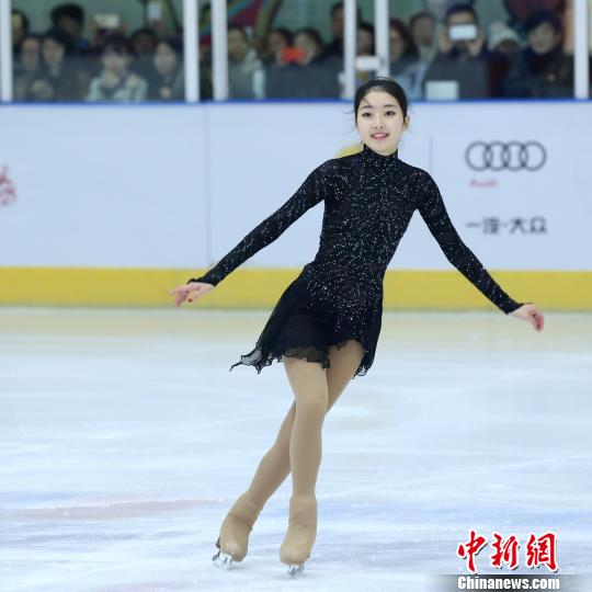 中國杯花滑大獎賽舉行路演李子君展示新風格