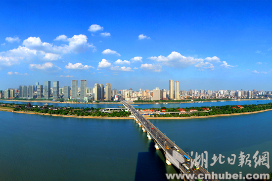 長沙大景喬育平攝._副本.jpg