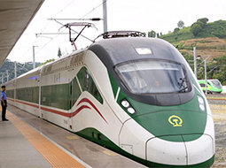 中老鐵路開行旅客列車超8萬列